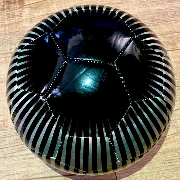 Puma ONE soccer ball, football for all weather conditions! Size 5 - Picture 2 of 4